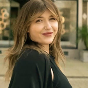 Meet your Posher, Joelle